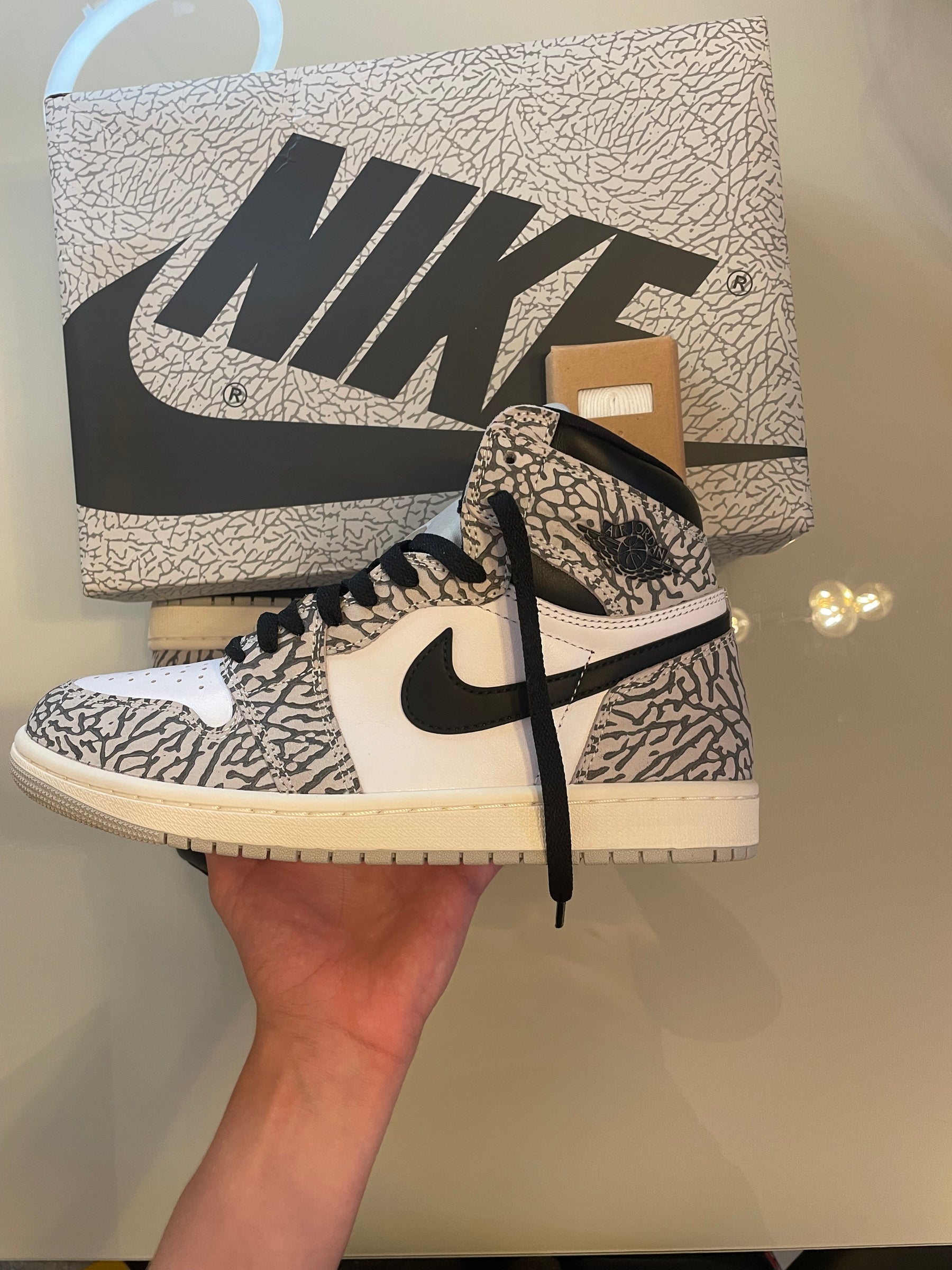 Nike Air Jordan 1 high White Cement