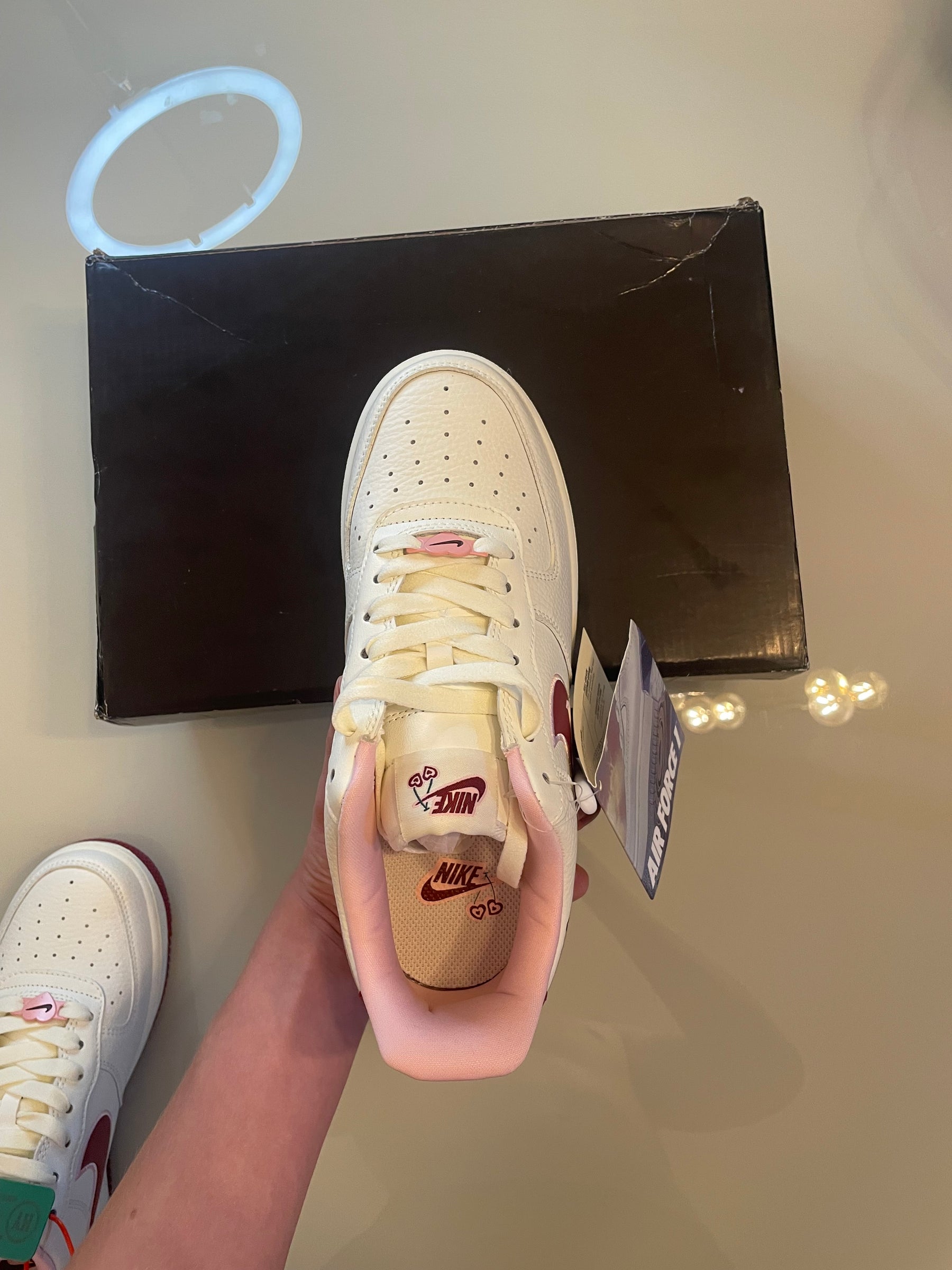 Air Force 1 low Valentine's Day 2023