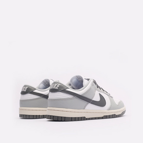 Nike Dunk Low Light Smoke Grey